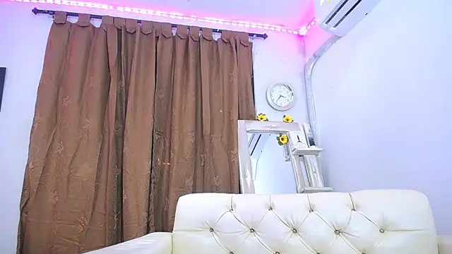 Isis queen1 online show from March 7, 2025, 10:10 pm