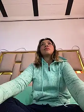 Snapshot of nina_carther chatting on October 16, 2025, 12:02 pm nina carther online show from October 16, 2025, 12:02 pm