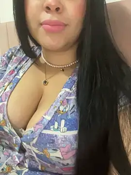 debiigg online show from January 29, 2025, 11:04 pm