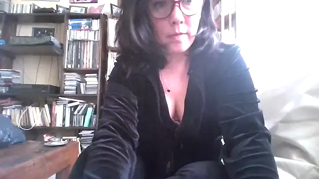 Snapshot of Tiramisu89 chatting on November 23, 2025, 7:35 pm Tiramisu89 online show from November 23, 2025, 7:35 pm