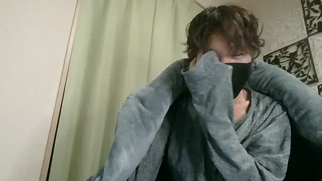 UKI06 online show from January 27, 2025, 3:39 pm