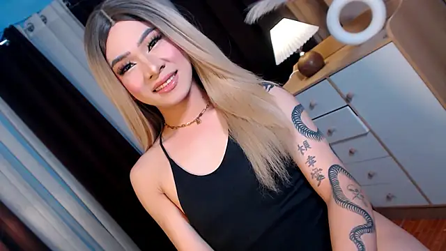 Snapshot of Dimpledimps69 chatting on January 17, 2026, 11:25 am Dimpledimps69 online show from January 17, 2026, 11:25 am