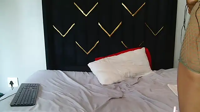 Snapshot of StallionMilf_Queen chatting on November 30, 2025, 6:58 am StallionMilf Queen online show from November 30, 2025, 6:58 am