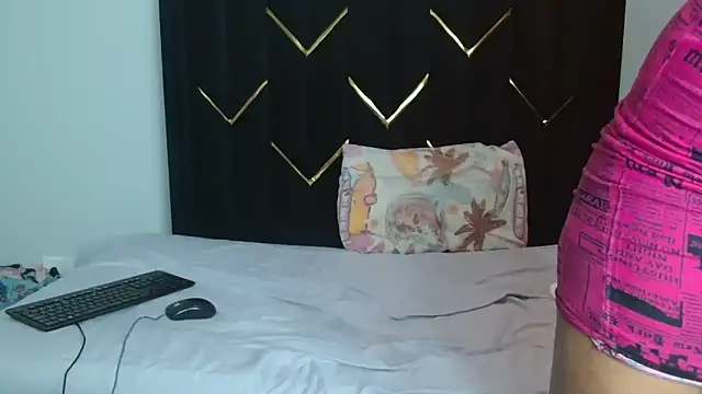 Snapshot of StallionMilf_Queen chatting on October 27, 2025, 3:02 pm StallionMilf Queen online show from October 27, 2025, 3:02 pm