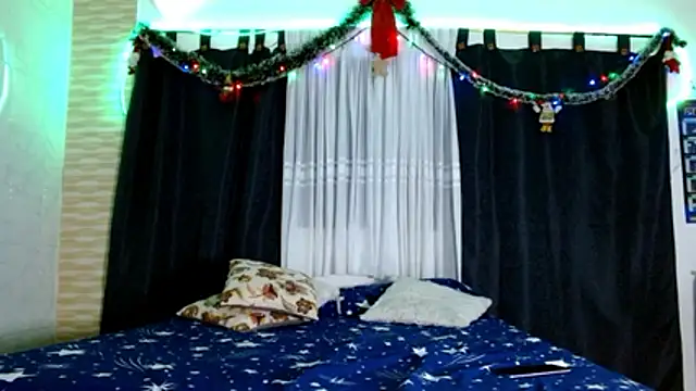 smithdara online show from December 16, 2025, 9:52 pm