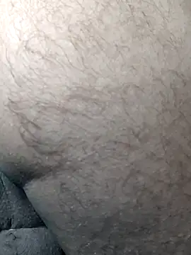 Snapshot of Mimoudik chatting on October 28, 2025, 9:47 pm Mimoudik online show from October 28, 2025, 9:47 pm