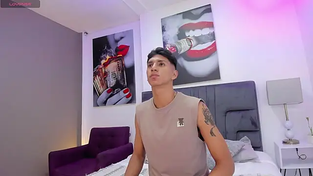 Snapshot of kieran_derek chatting on November 19, 2025, 1:38 am kieran derek online show from November 19, 2025, 1:38 am