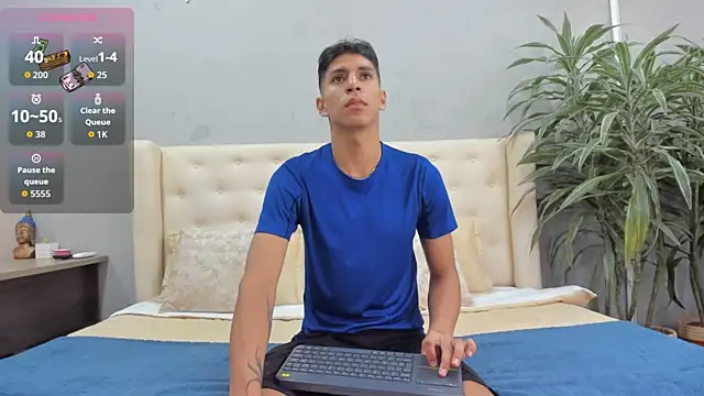 Snapshot of kieran_derek chatting on September 29, 2025, 3:13 am kieran derek online show from September 29, 2025, 3:13 am