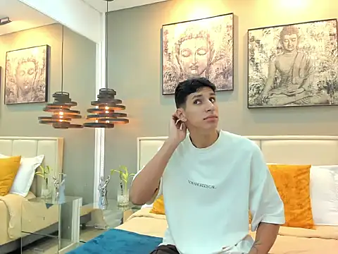 Snapshot of kieran_derek chatting on October 28, 2025, 3:18 am kieran derek online show from October 28, 2025, 3:18 am