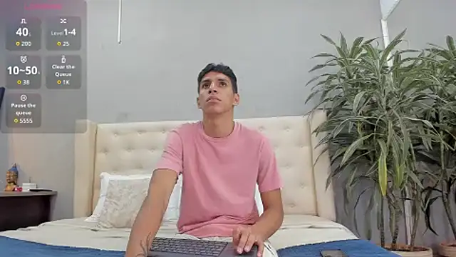 Snapshot of kieran_derek chatting on October 16, 2025, 3:37 am kieran derek online show from October 16, 2025, 3:37 am