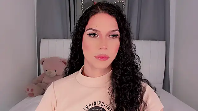 Snapshot of gatitavenecis chatting on November 8, 2025, 6:44 pm gatitavenecis online show from November 8, 2025, 6:44 pm