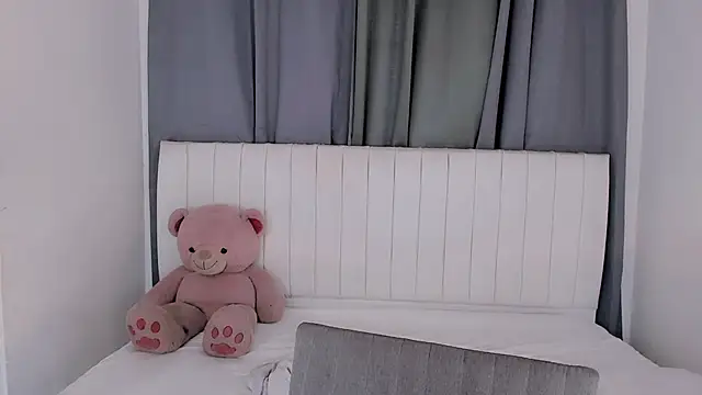 Snapshot of gatitavenecis chatting on November 3, 2025, 5:05 pm gatitavenecis online show from November 3, 2025, 5:05 pm