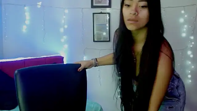 NatalyEscobar lx online show from April 23, 2026, 1:02 pm