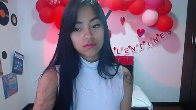 NatalyEscobar lx online show from February 17, 2025, 4:28 pm
