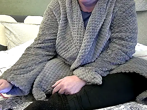 MarthaBriest online show from November 18, 2025, 10:51 am