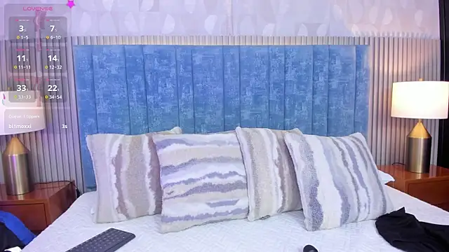 Snapshot of pretty_sunlight_ chatting on November 20, 2025, 1:39 am pretty sunlight online show from November 20, 2025, 1:39 am