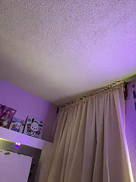 m0ondolly online show from March 17, 2026, 6:49 am