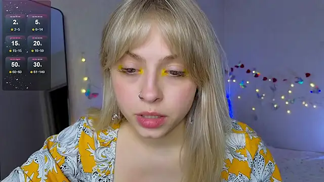 Snapshot of lavenderluxe chatting on March 16, 2025, 12:00 pm lavenderluxe online show from March 16, 2025, 12:00 pm