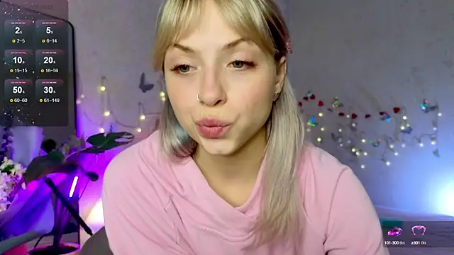 Snapshot of lavenderluxe chatting on September 14, 2025, 9:42 am lavenderluxe online show from September 14, 2025, 9:42 am