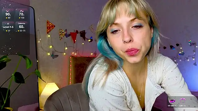 Snapshot of lavenderluxe chatting on September 19, 2025, 6:01 pm lavenderluxe online show from September 19, 2025, 6:01 pm