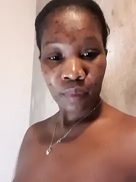 TheSweetBerry online show from November 17, 2025, 6:34 pm