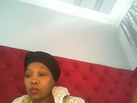 Snapshot of TheSweetBerry chatting on June 30, 2026, 10:37 am TheSweetBerry online show from June 30, 2026, 10:37 am