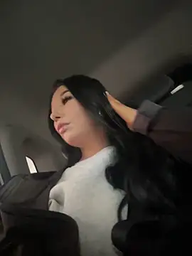 Tisha Busty online show from November 9, 2025, 10:41 am