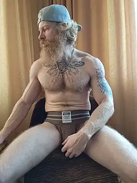 Snapshot of Gingerbeard40 chatting on February 18, 2026, 6:33 am Gingerbeard40 online show from February 18, 2026, 6:33 am