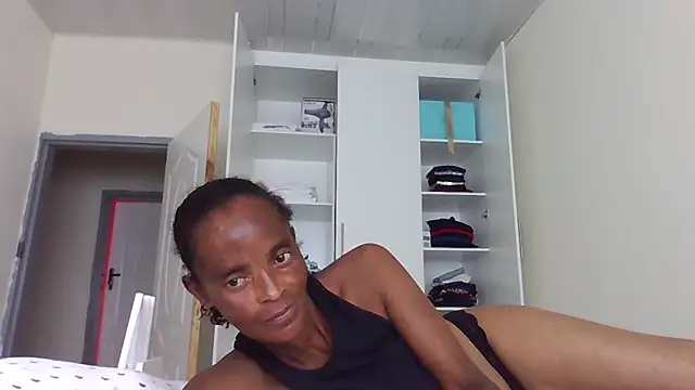 sweets 80 online show from December 20, 2025, 10:40 am