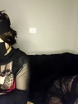 Snapshot of -Arab_milf- chatting on April 17, 2026, 3:04 pm -Arab milf- online show from April 17, 2026, 3:04 pm