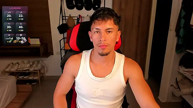 Aaronfox x online show from July 26, 2026, 12:17 am