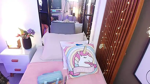 Snapshot of brigiitte_rohan chatting on October 13, 2025, 12:12 am brigiitte rohan online show from October 13, 2025, 12:12 am