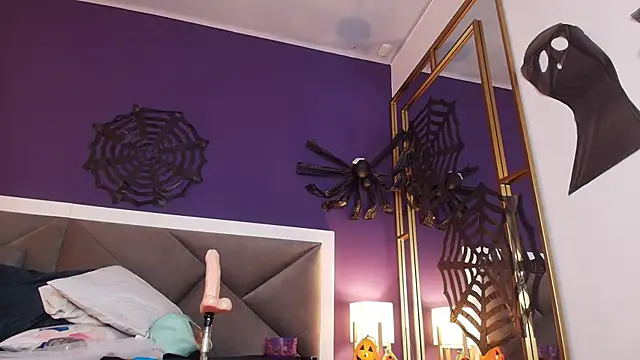 brigiitte rohan online show from November 1, 2025, 2:40 am