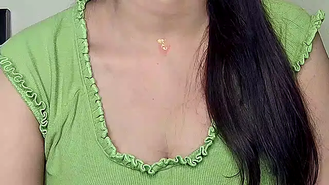 MIss-Naina online show from November 6, 2025, 5:06 pm