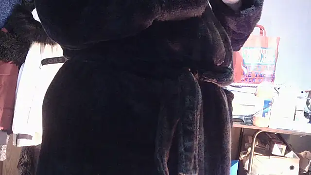 Snapshot of busty-bella1 chatting on November 19, 2025, 9:53 am busty-bella1 online show from November 19, 2025, 9:53 am