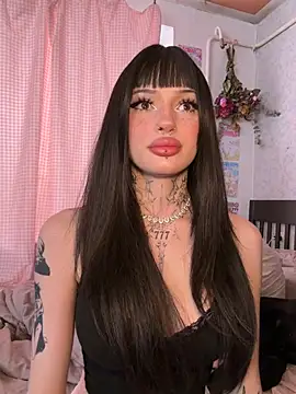 madelinexx online show from July 8, 2026, 8:26 am