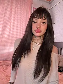 madelinexx online show from July 23, 2026, 9:39 am