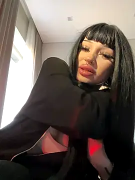 Snapshot of madelinexx chatting on November 22, 2025, 1:43 pm madelinexx online show from November 22, 2025, 1:43 pm