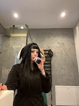 Snapshot of madelinexx chatting on November 4, 2025, 12:53 pm madelinexx online show from November 4, 2025, 12:53 pm