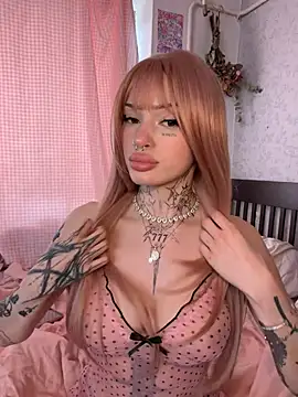madelinexx online show from July 24, 2026, 1:18 pm