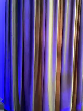 Snapshot of madelinexx chatting on November 12, 2025, 12:20 pm madelinexx online show from November 12, 2025, 12:20 pm