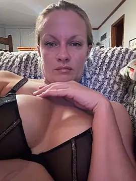 victoriaskye86 online show from September 17, 2025, 3:14 pm