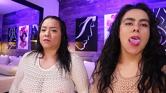 Snapshot of DanyAndAlexa chatting on October 27, 2025, 1:01 pm DanyAndAlexa online show from October 27, 2025, 1:01 pm