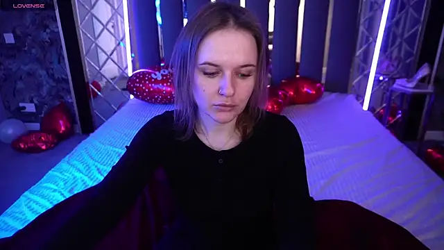 MaribelRiverr  online show from February 22, 2026, 7:00 am