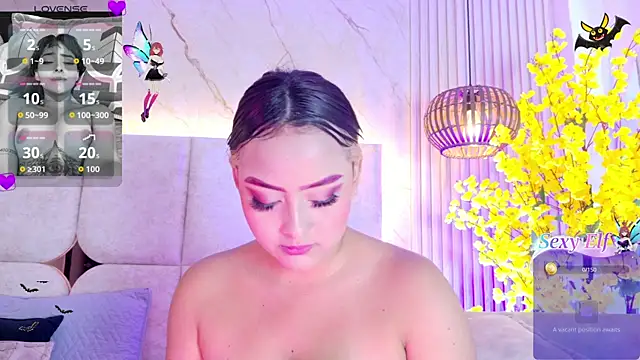 Snapshot of KimVelezz chatting on June 1, 2026, 7:13 pm KimVelezz online show from June 1, 2026, 7:13 pm