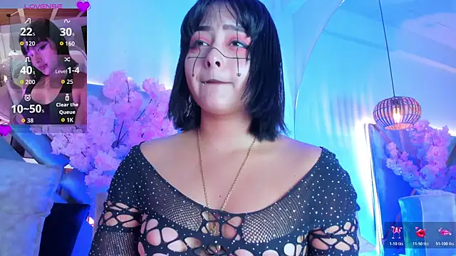 Snapshot of KimVelezz chatting on November 14, 2025, 7:17 pm KimVelezz online show from November 14, 2025, 7:17 pm