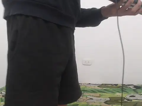 yuletxxx online show from April 1, 2026, 1:41 pm