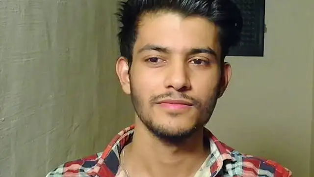 kingkartik7 online show from November 14, 2025, 6:22 pm