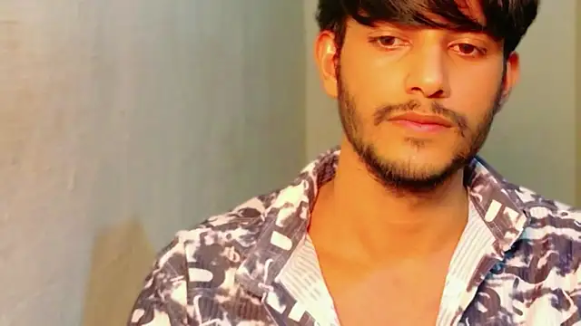 kingkartik7 online show from February 17, 2026, 6:27 pm