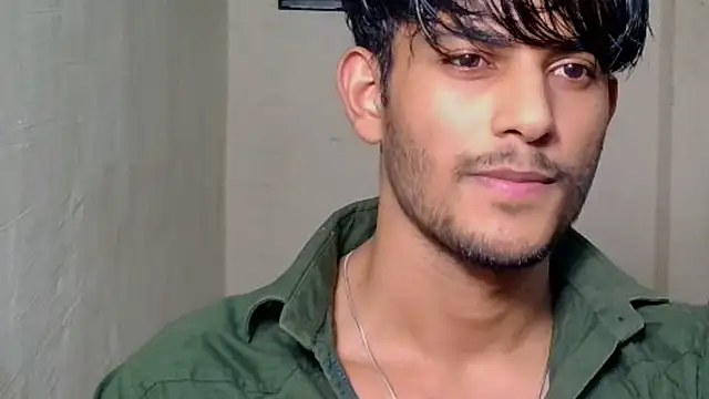 kingkartik7 online show from November 11, 2025, 4:46 pm